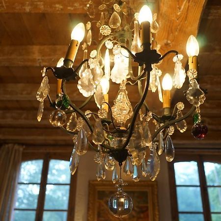 Les Hotes Des Guillemets Laglorieuse エクステリア 写真